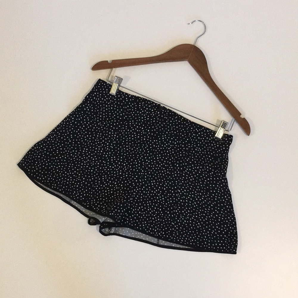 Aritzia Wilfred High Waist Shorts Larvatto Size Small - Picture 6 of 12